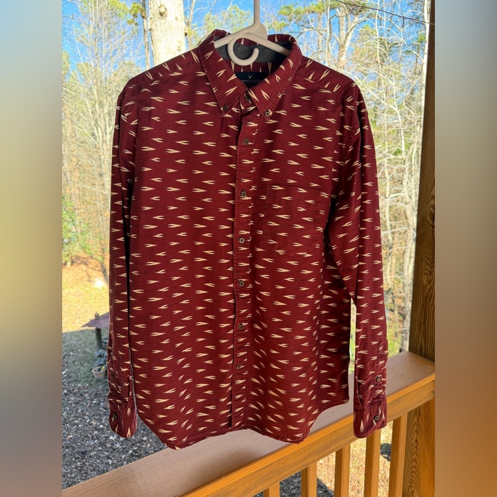 Men’s American Eagle Outfitters Shirt Size Large​
